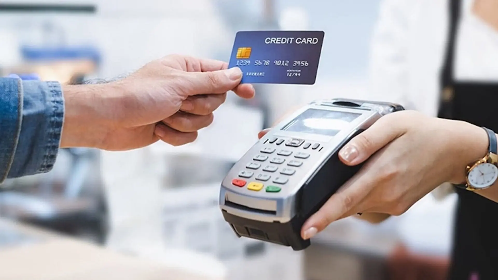 Lãi suất thẻ tín dụng tăng lên tới 22%/năm